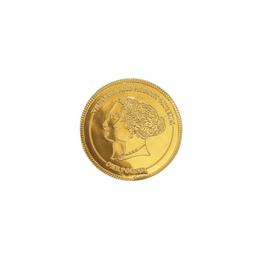 V&A Milk chocolate coin